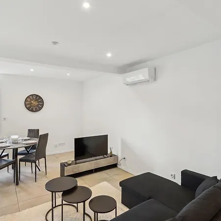 Apartamento De Caractere Cosy & Calme *